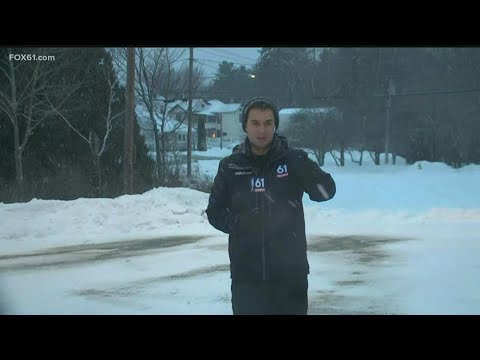 Snow still coming down in Norfolk