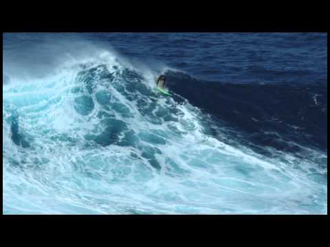 Andrea Moller Paddle-in at Jaws - Verizon Wipeout Contender
