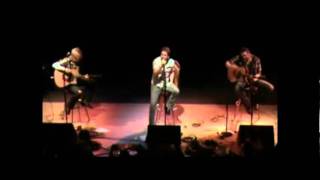 Steve Holy-She Hauled off and Kissed me