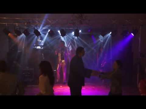 Kasia rozgrzewa saksofon do czerwoności :) Zespół Nowy Folder i wesele w Niepołomicach!