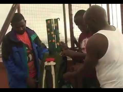 Cheki dogo alivyo jitoa muhanga aisee ni mchezo wa hatari mnoo