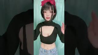 【TikTok】　《ショート》セクシーな縦動画：ねんね@サブ垢@nenne_galsses