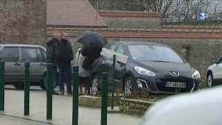 preview picture of video 'Emotion à Ascoux (Loiret), où habitait l'une des victimes de l'attentat du musée Bardo (Tunisie)'