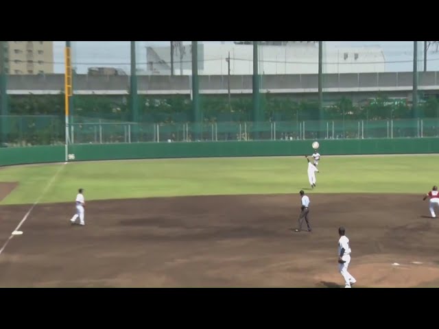 【ファーム】今度は守備で魅せた!! マリーンズ・茶谷 同点を防ぐ背面キャッチ!! 2020/8/18 M-E(ファーム)