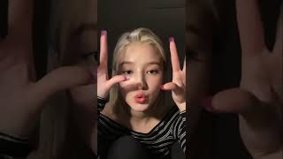 Blonde Nancy Momoland Wishes You Goodnight And Swe