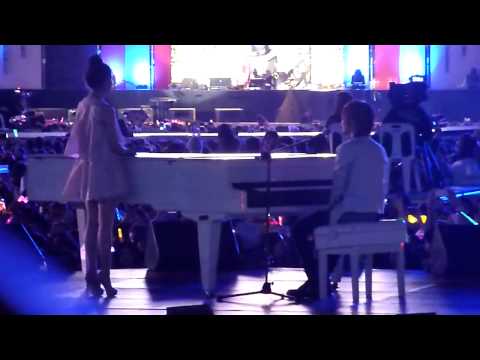 [120407] Taemin & IU prepare for special stage @ Korean Music Wave in Bangkok 10 13 (HD)
