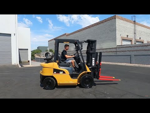 CATERPILLAR GP25N 5,000lb LP (Propane) #4004 - Forklift for Sale
