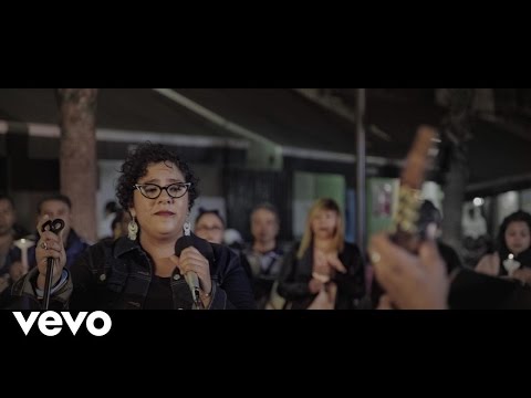 La Santa Cecilia - Amor Eterno (En Vivo)