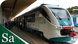 TrainArrivingatRomaOstienserailwaystation-PartoftheRomeTransportNetwork-Italy