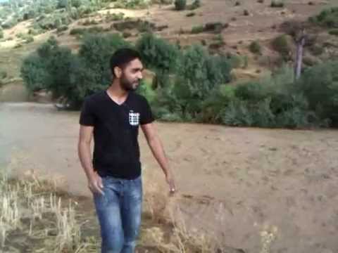 معاناة الساكنة عندما تهطل الأمطار ويحاصرهم  فيضان الوادي talzemt