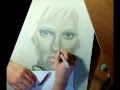 Красивая работа!Девушка рисует пастелью.Портрет незнакомки... 