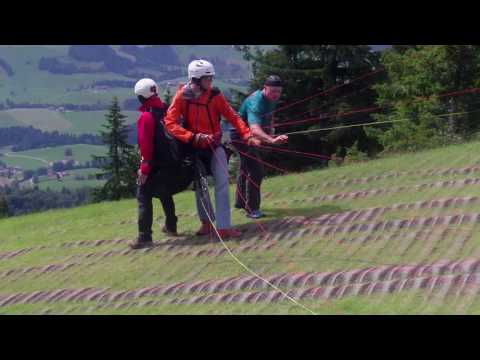 Tandem-Paragliding am Unterberg in Kössen