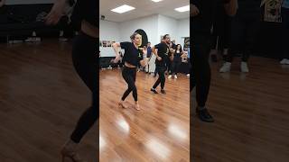 Download lagu Salsa On2 Partnerwork DEMO w/ Alonso & Kat ❤️💃🕺 #shorts #latinjunction #salsa #latindance mp3