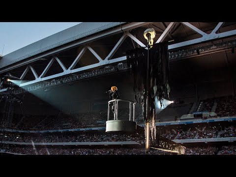 Mylène Farmer - Libertine - Nevermore 2023 (extrait live) © Mylène Farmer