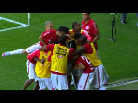 Internacional 2x1 Corinthians - Gol de Valdívia - Brasileirão 2015