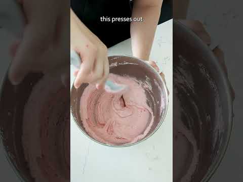 STOP Being So Gentle with Your Macaronage | How to Macaronage | The Floral Apron