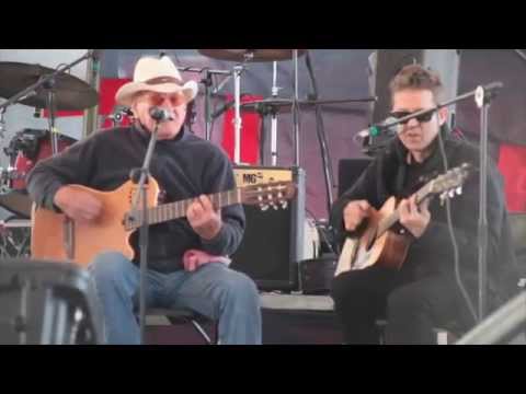 Se Va la Vida (La Mujer) / León Chávez Teixeiro /