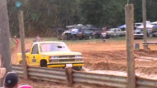 preview picture of video 'OL' YELLER at FASTRAX, Bennettsville, S.C. - Mud Racing'