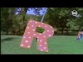 Plaza Sésamo Spinning Letters In The Park R