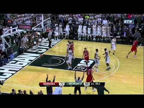 Denzel Valentine Hits 3 as he Falls Down vs. Nebraska