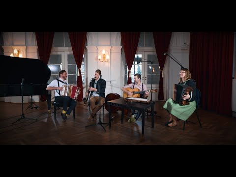 Boarisch Flo Boarischer - Tschejefem & Rafael Fingerlos