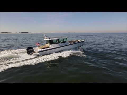2020 Axopar 28 cabin