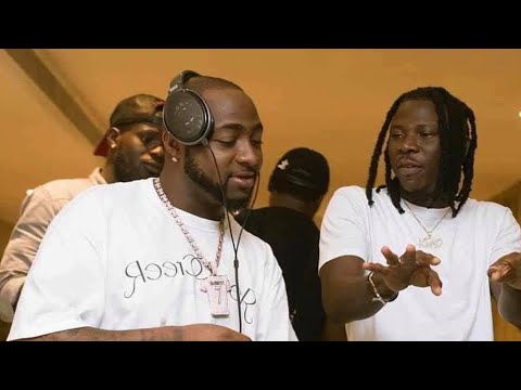 Davido jams to Activate by Stonebwoy