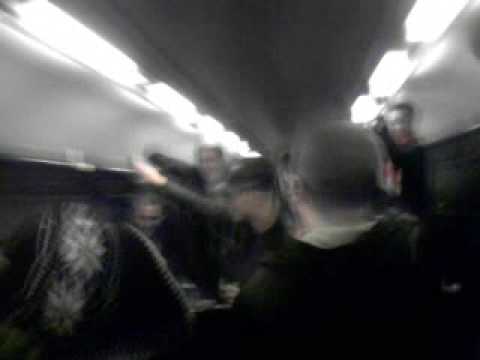 Ngog song on the train