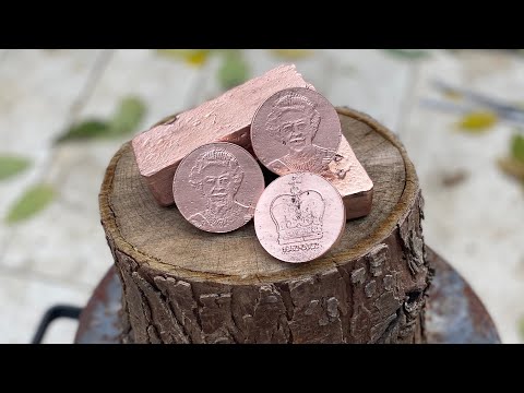 Casting a custom coin for our queen Elizabeth II MELTING COPPER