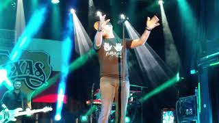 Cole Swindell intro Hope You Get Lonely Tonight 9.22.17 Billy Bob&#39;s