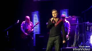 Morrissey - The World Is Full Of Crashing Bores (Live at Tilburg - 29-03-2015)