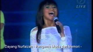 Download lagu Dayang Nurfaizah - Pengemis Muda dan Memori - Dayang dan Sheila Majid - Ratu 2003 - LIVE mp3