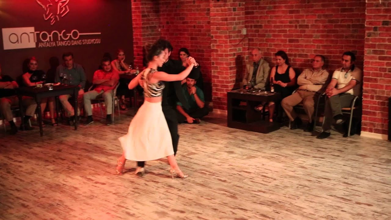 Serkan Gökçesu & Cecilia Garcia - Edgardo Donato - Con tus besos - Antalya Tango - 2