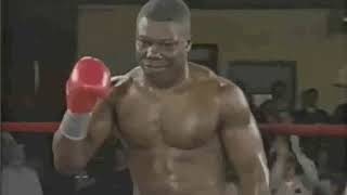 图阿铁拳第12回合摧毁对手！