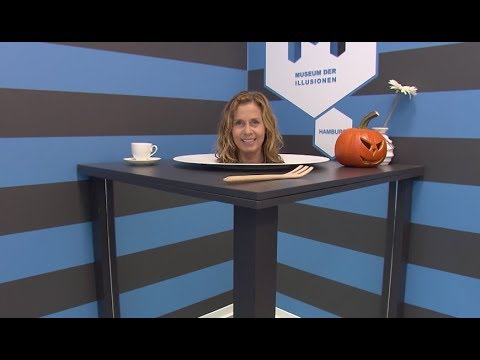 SAT.1-Reporterin testet das Museum der Illusionen in Hamburg
