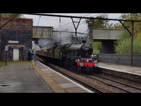 LMS Jubilee 45699 and 47746 on the rear hammers it through Fairfield with the peaks express.