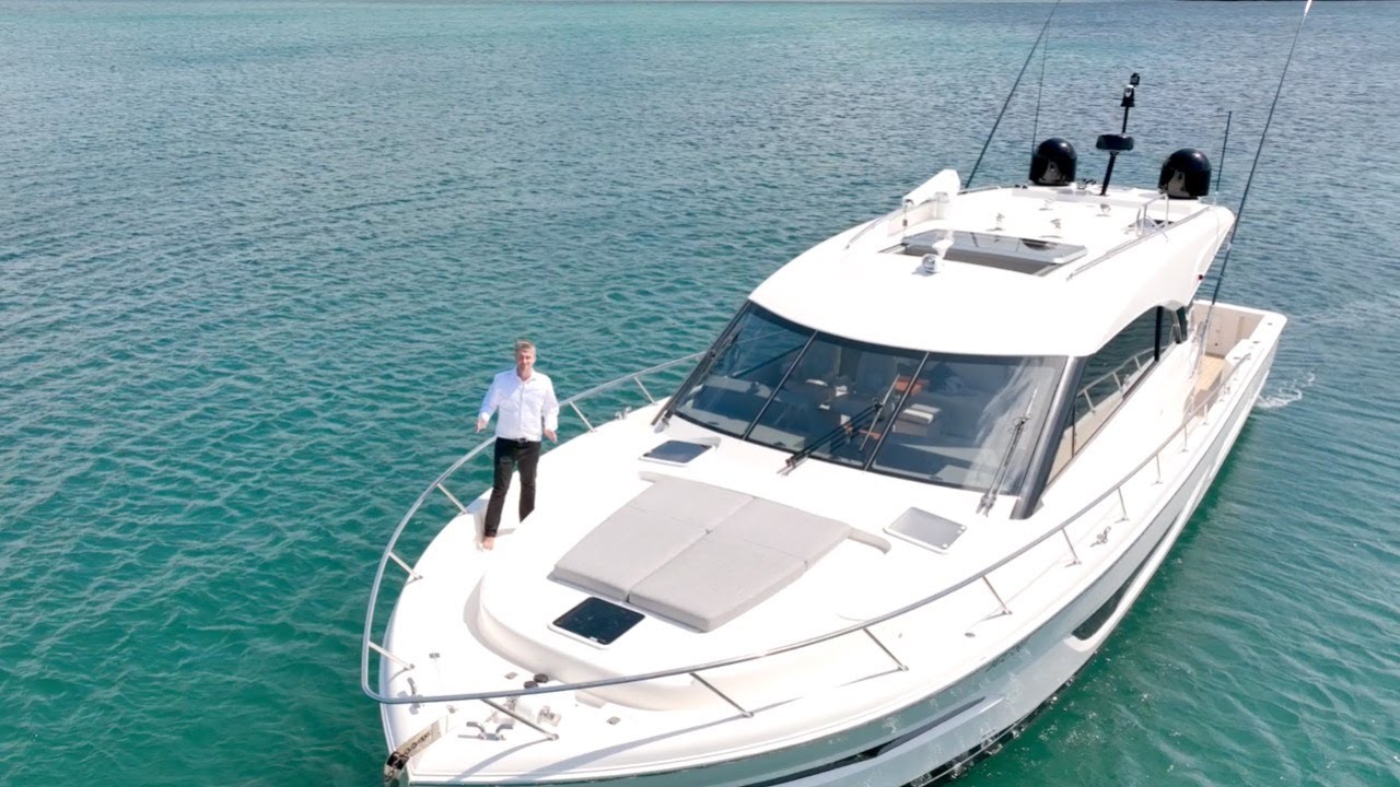 Maritimo S600 Offshore Sedan Motor Yacht Walkthrough Tour