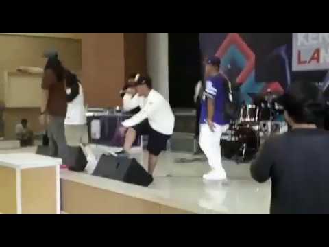 Live on sneakers land kick fest bandung Perantauan city - D.carter x Wild bee