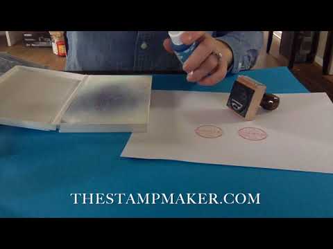 How to Clean a Rubber Stamp Before Using Another Ink Color