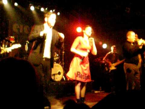 The Busters feat. Katharina Wackernagel "Resiste"