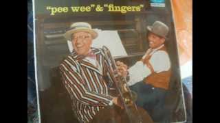 Clap hands here comes Charlie