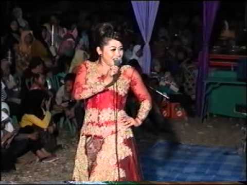 download lagu mp3 mp4 Dangdut Lilin Herlina Secawan Madu, download lagu Dangdut Lilin Herlina Secawan Madu gratis, unduh video klip Dangdut Lilin Herlina Secawan Madu