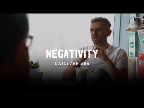 &#x202a;The WORST Thing You Can Do to a Human | DailyVee 484&#x202c;&rlm;