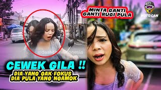 CEWEK GIL4 BANYAK GAYA‼️ Nabrak Mobil Karena Gak Fokus, Malah Marah-Marah Minta Ganti Rugi