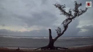 preview picture of video 'Tempête HALIBA à proximité de l'île de La Réunion - Mars 2015'