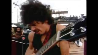 Santana    1969 'Woodstock' Live soul sacrifice, evil ways
