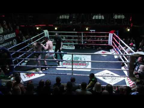 Артём Аванесов (МОПСЗ) против Павел Афанасьев (Гладиатор) 70кг  Муай- тай 16- 09- 2016