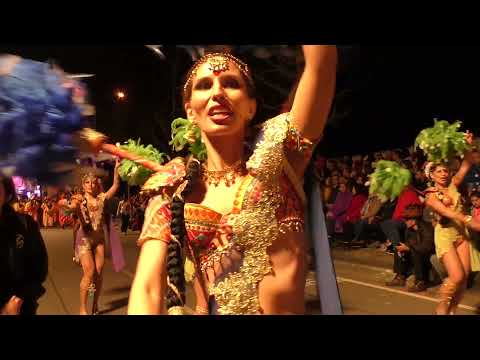 Desfile noturno E S Costa de Prata 2019