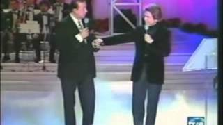 Ven a Mi Casa esta Navidad. Luis Aguile &amp; Raphael-en vivo.