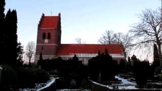 preview picture of video 'Gladsaxe Kirke - aftenringning'